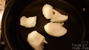 Southern-Style White Gravy 1