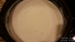 Southern-Style White Gravy 8