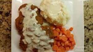 Southern-Style White Gravy 9